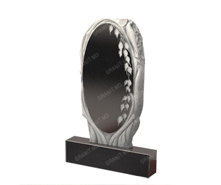 Monumente sculptate din granit